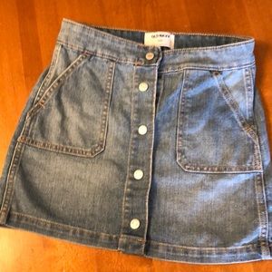 Old Navy youth size 8 jean skirt stretch jeans material